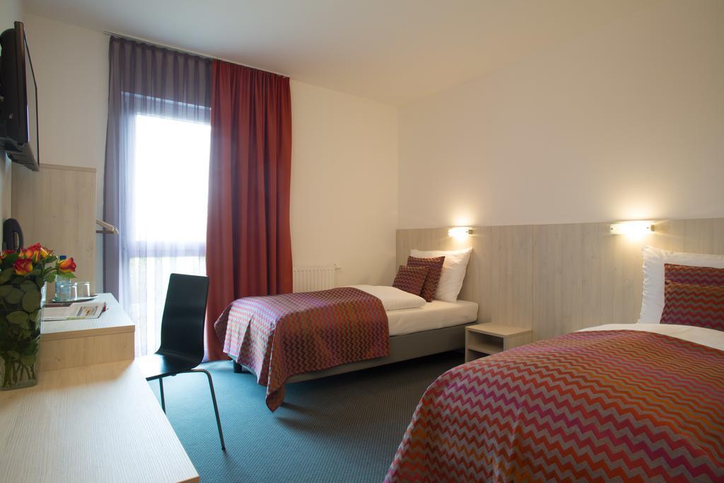 Best Sleep Hotel Spielberg Bei Knittelfeld Eksteriør bilde